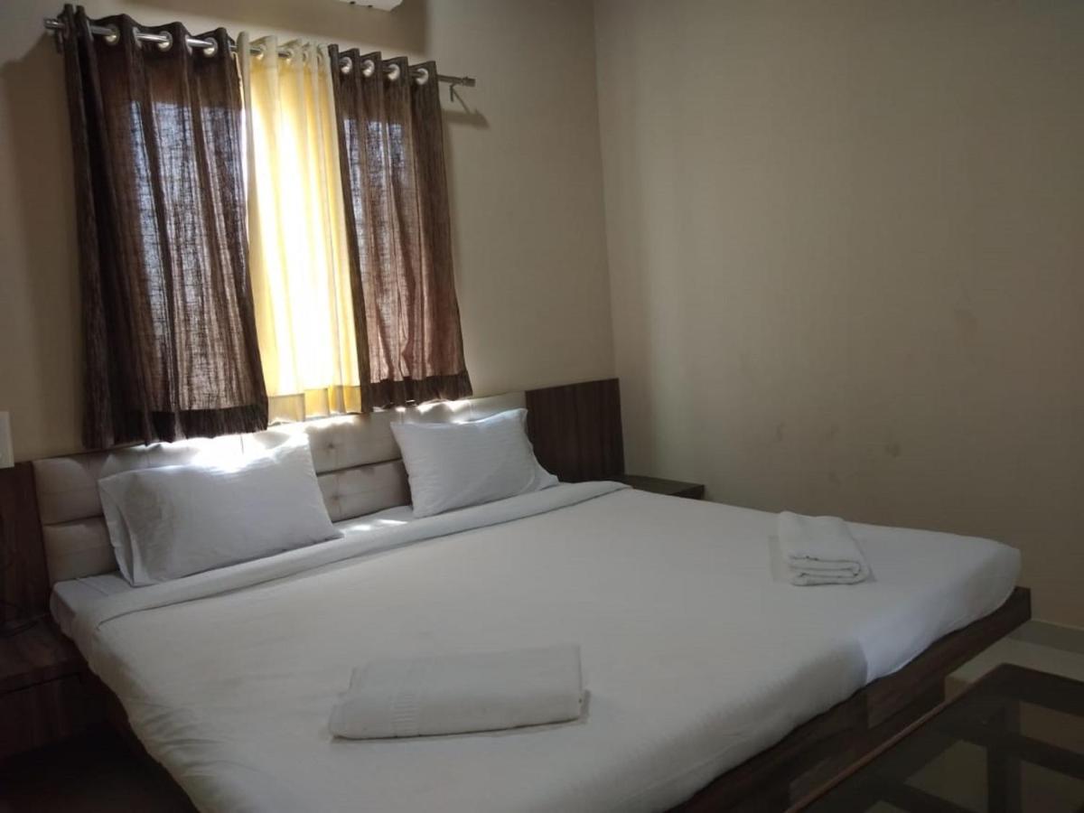 Hotel Krishna Exotica Ahmednagar Ngoại thất bức ảnh
